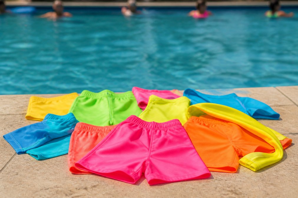 Bright Swimwear Discount: Save on High-Visibility Kids Swimsuits